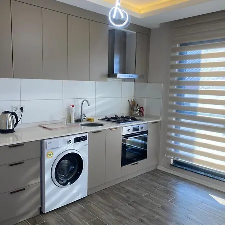 Rosella Royal - روزيلا رويال