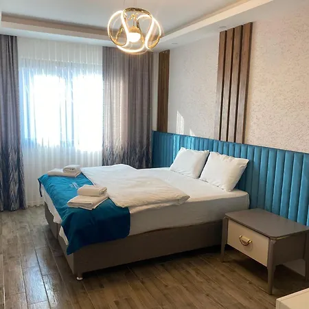 Rosella Royal - روزيلا رويال