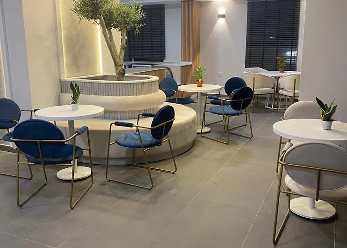 Rosella Royal - روزيلا رويال טראבזון